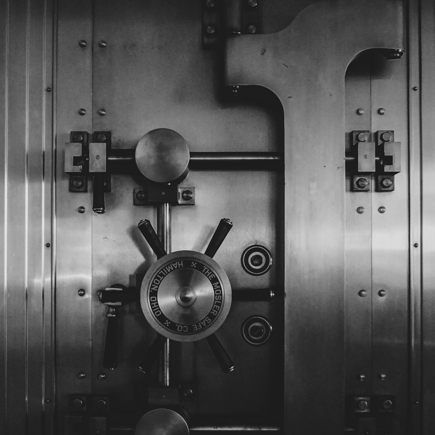 Heavy vault-door hardware